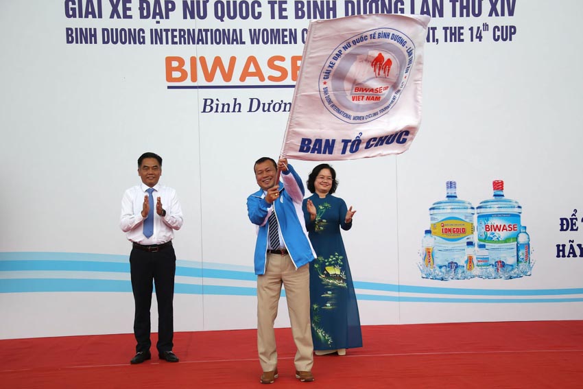Biwase Cup 2024 – Tay đua Jutatip Maneephan (Thái Lan) đoạt cú đúp áo Vàng và áo Xanh - 1