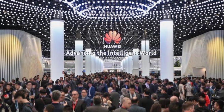 Huawei mở ra kỷ nguyên mới cho ICT với 5.5G tại Triển lãm Di động Thế giới 2024 - 1