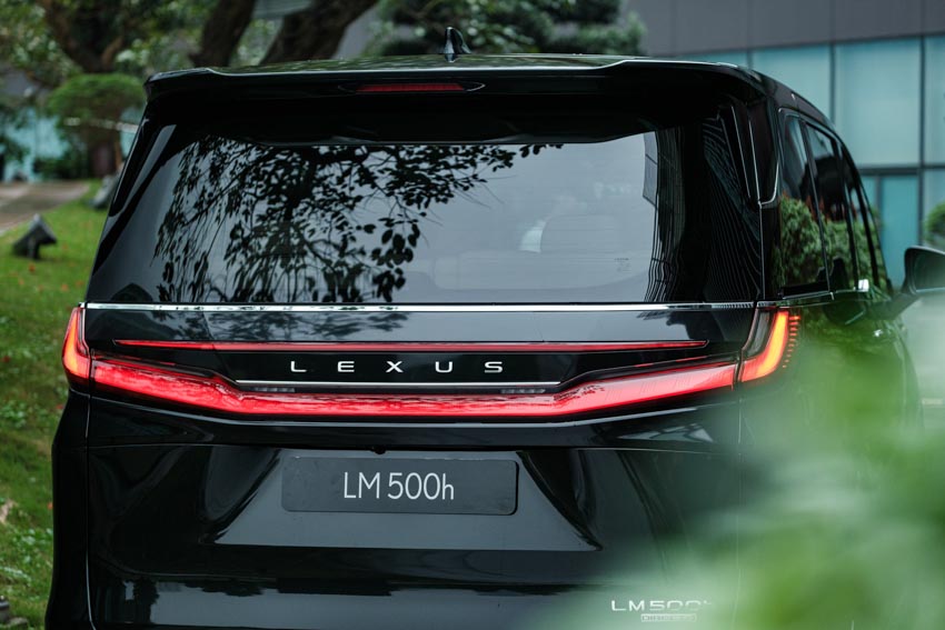 Lexus LM 500h: Trải nghiệm 'Khoang hạng nhất di động' - 2