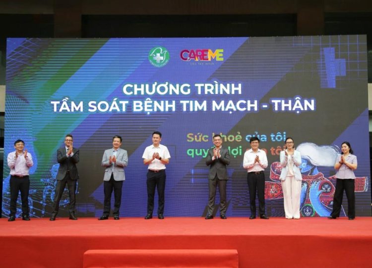 AstraZeneca và Hội Thầy thuốc trẻ phát động tầm soát tim mạch, thận nhân Ngày Sức khỏe Thế giới - 1