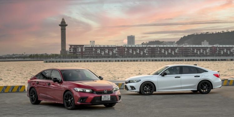 Honda CR-V e:HEV RS và Civic RS chiến thắng tại 'Xe của năm 2024' - 1