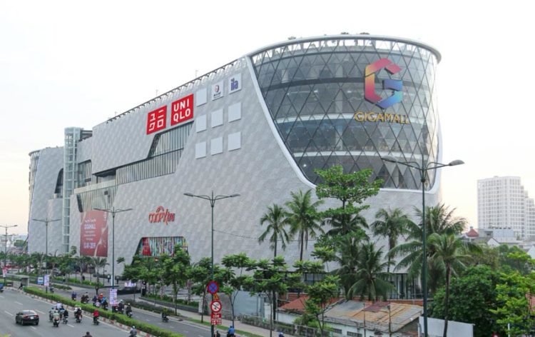 UNIQLO sắp khai trương hàng loạt cửa hàng mới - 1