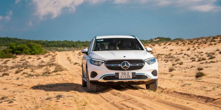 Mercedes-Benz Việt Nam: Gói ưu đãi 5 năm cho GLC (X254) & C 43 4MATIC