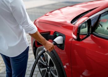 Khách hàng Vinfast sẽ sử dụng mạng lưới 700.000 cổng sạc tại châu Âu - 1