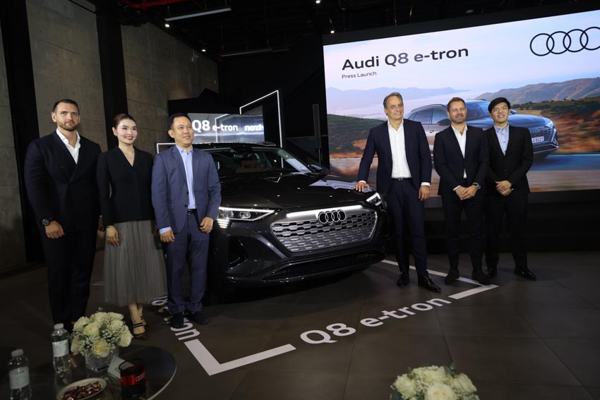 Audi Q8 e-tron: Tiên phong trong phân khúc SUV thuần điện cao cấp - 17