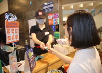 Kinh tế phục hồi ấn tượng, thanh toán không tiền mặt lan tỏa nửa đầu năm 2024