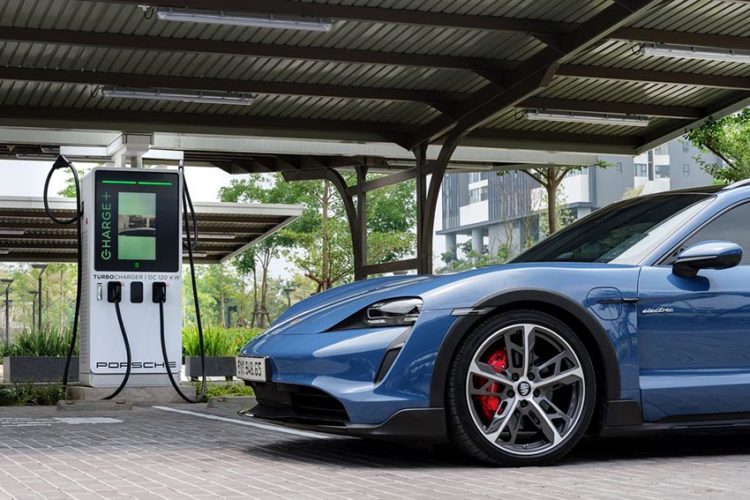 Porsche và Charge+ mở rộng mạng lưới trạm sạc xe điện tại Việt Nam