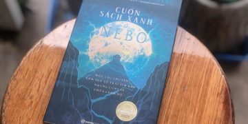 Review Cuốn sách xanh ở Nebo - Bản hòa tấu đầy cảm xúc hậu tận thế