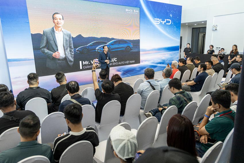 BYD lần đầu tiên tổ chức sự kiện lái thử  “Tuần lễ BYD - Technology Green Future” - đưa những dòng xe năng lượng mới đến gần hơn với Việt Nam - 13