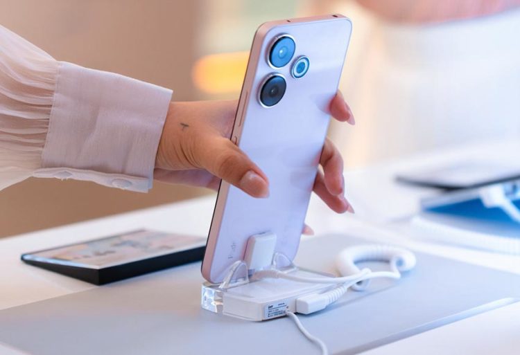 Redmi 13 chính thức có mặt tại Thế Giới Di Động và Điện Máy Xanh - 2