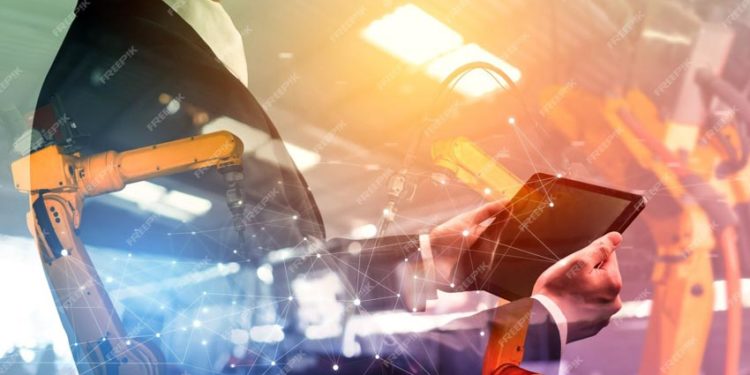 Thị trường lao động Việt Nam 2024: Công nghệ và chuyển đổi số dẫn dắt xu hướng