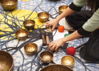 trị liệu chuông xoay Windsor Plaza