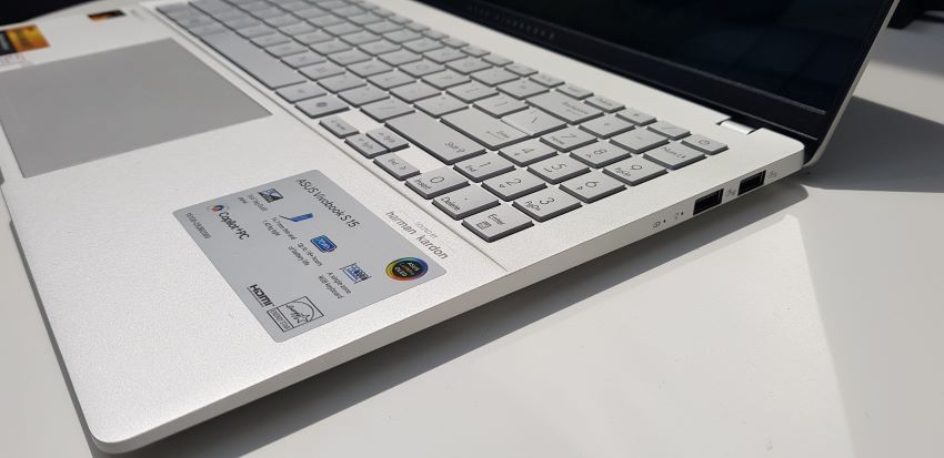 ASUS Vivobook S 15