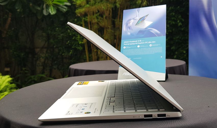 ASUS Vivobook S 15