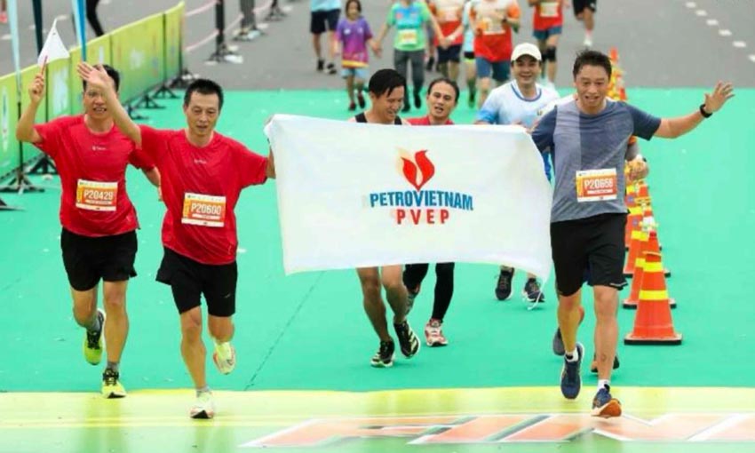 Cà Mau bùng nổ với hơn 6.000 vận động viên tham gia Giải Marathon 2024 - 5