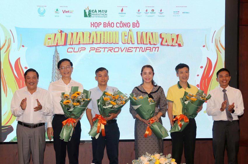 Cà Mau bùng nổ với hơn 6.000 vận động viên tham gia Giải Marathon 2024 - 6