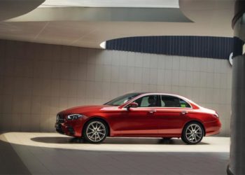 Mercedes-Benz Việt Nam khuyến mãi 'khủng' tháng 7/2024