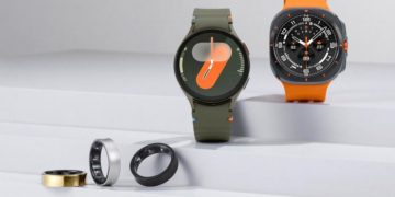 Samsung nâng tầm trải nghiệm Olympic với Galaxy Z Flip6 Olympic Edition Samsung Electronics vừa ra mắt phiên bản giới hạn Galaxy Z Flip6 Olympic Edition dành cho các vận động viên tại Thế vận hội Olympic và Paralympic Paris 2024. Galaxy Z Flip6 Olympic Edition sẽ đồng hành cùng gần 17.000 vận động viên, mang đến những trải nghiệm chưa từng có trong lịch sử Thế vận hội. Phiên bản đặc biệt này được tích hợp Galaxy AI, cài đặt sẵn loạt dịch vụ độc quyền và ứng dụng hữu ích, giúp vận động viên kết nối dễ dàng, hỗ trợ phiên dịch trực tiếp và soạn thảo email, bài đăng trên mạng xã hội. Phiên bản Olympic đánh dấu bước ngoặt mới khi các vận động viên có cơ hội trải nghiệm sản phẩm trước khi ra mắt thị trường. Thiết kế nhỏ gọn, linh hoạt và màu vàng rực rỡ, phiên bản Olympic còn đi kèm ốp lưng Flipsuit độc quyền từ thương hiệu Berluti, tôn vinh tinh thần Olympic. Samsung hợp tác với Orange để trang bị eSIM 5G với 100GB data và 2 năm bảo hành quốc tế. Các ứng dụng chính thức của Ủy ban Olympic Quốc tế như Athlete 365, Olympic Shop, Paris 2024, và Transport Accred App sẽ được cài đặt sẵn trên thiết bị. Thông qua hợp tác với The Coca-Cola Company, vận động viên có thể sử dụng thẻ miễn phí đồ uống tại Làng Olympic và Paralympic. Samsung Wallet tích hợp thẻ đi lại công cộng miễn phí không giới hạn từ Île-de-France Mobilités. Lần đầu tiên, Samsung cung cấp Galaxy Z Flip6 phiên bản Olympic để vận động viên tự tay ghi lại khoảnh khắc chiến thắng trên bục vinh quang. Ảnh selfie sẽ được tự động phân loại và tải lên Athlete365 theo thời gian thực, giúp lưu giữ và chia sẻ kỷ niệm. Galaxy Z Flip6 Olympic Edition sẽ được trưng bày tại các không gian Olympic™ rendezvous @ Samsung từ ngày 12/7, bao gồm cả không gian trưng bày tại Đại lộ Champs-Elysees 125. Các vận động viên sẽ nhận thiết bị từ Samsung bắt đầu từ ngày 18/7. ____ **Meta Description:** Samsung ra mắt Galaxy Z Flip6 Olympic Edition cho Thế vận hội Paris 2024, nâng tầm trải nghiệm với công nghệ tiên tiến và thiết kế độc đáo. **Tags:** Samsung, Galaxy Z Flip6, Olympic Edition, Thế vận hội Paris 2024 **Slug:** samsung-galaxy-z-flip6-olympic-edition-paris-2024 **Focus Keyphrase:** Galaxy Z Flip6 Olympic Edition - 3