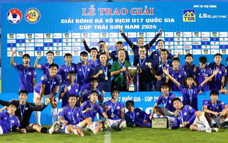 CLB U17 Hà Nội lần đầu tiên giành chức vô địch - 6