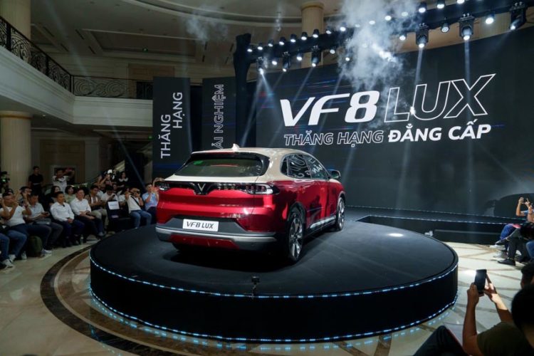 Vinfast tái định vị VF 8 với phiên bản 'Thăng hạng đẳng cấp' VF 8 Lux - 2