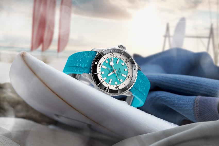 Khám phá 'Cầu vồng' dưới đáy đại dương cùng Breitling Superocean mới - 1