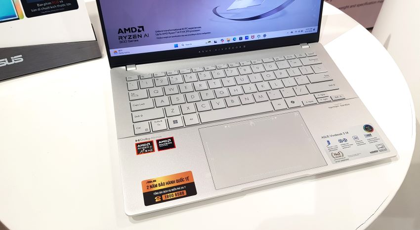 ASUS Vivobook S 14 (M5406)