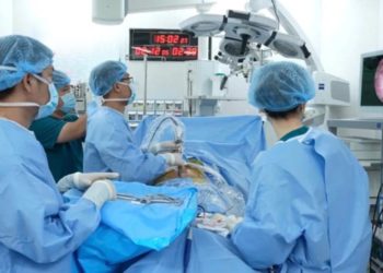 Hoàn Mỹ hợp tác cùng chuyên gia nước ngoài nâng cao năng lực điều trị các ca khó về thay khớp háng, khớp gối - 3