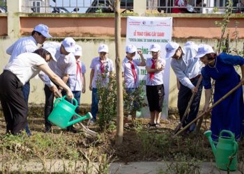 Chương trình 'Toyota Chung Tay Xanh Hóa Học Đường' năm 2024 chính thức khởi động - 1