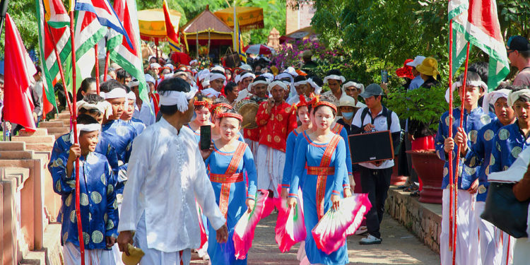 Mùa lễ hội dân tộc Chăm_Pandanus Resort