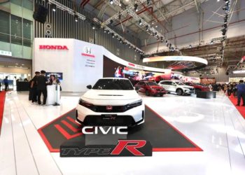Honda Việt Nam ra mắt Civic Hybrid và hai mẫu xe điện tại Triển lãm Ô tô Việt Nam 2024 - 4