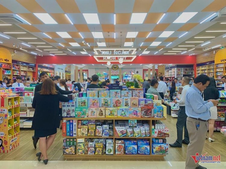 Thêm hai nhà sách ấn tượng tại TP.HCM với hơn 100.000 đầu sách - 1