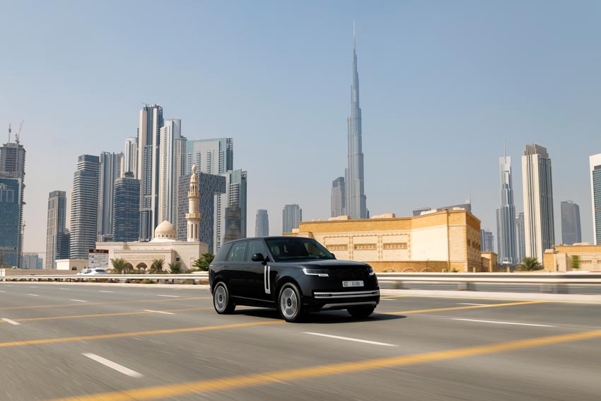 Range Rover Electric: Chinh phục điều kiện khắc nghiệt tại Dubai - 1