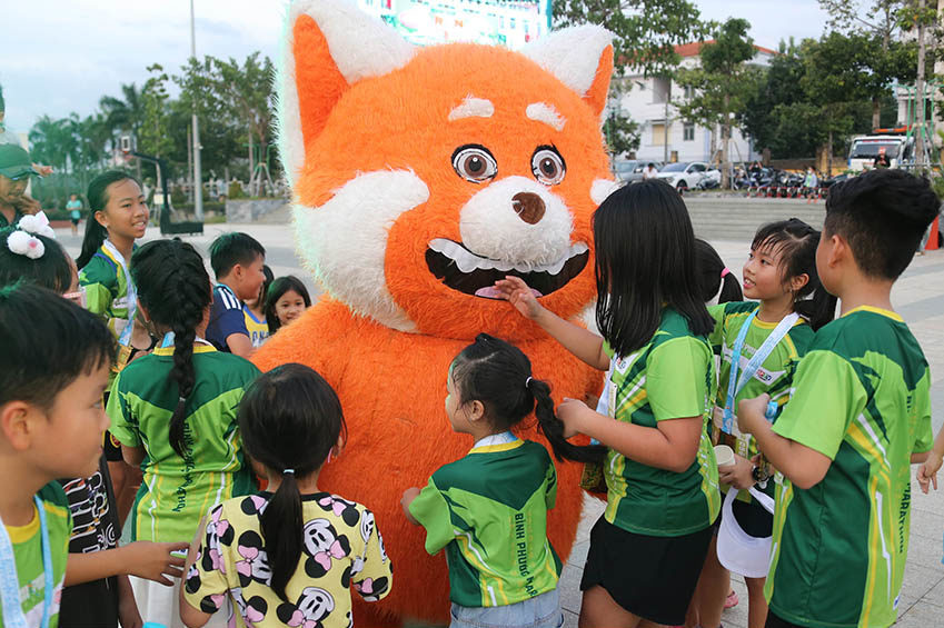 'RUN FOR KIDS' Bình Phước: Bùng nổ năng lượng, tỏa sáng tương lai - 1