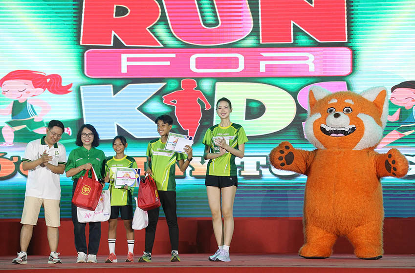 'RUN FOR KIDS' Bình Phước: Bùng nổ năng lượng, tỏa sáng tương lai - 9