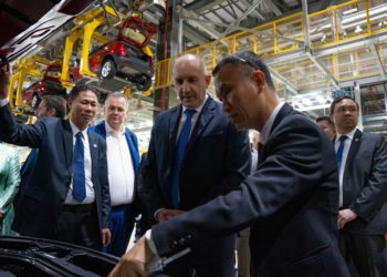 Tổng thống Bulgaria mong VinFast mở rộng đầu tư sang châu Âu - 2