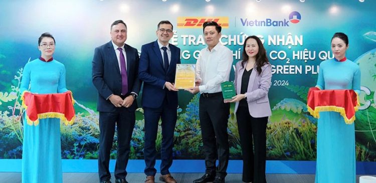 Bước tiến mới của VietinBank và DHL trong hành trình giảm khí thải