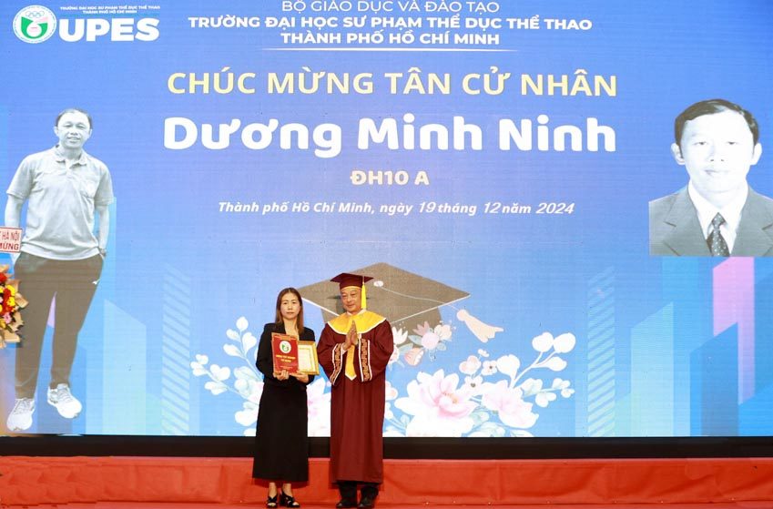 Xuân Trường, Công Phượng, Tuấn Anh … tốt nghiệp đại học sau 10 năm. - 1