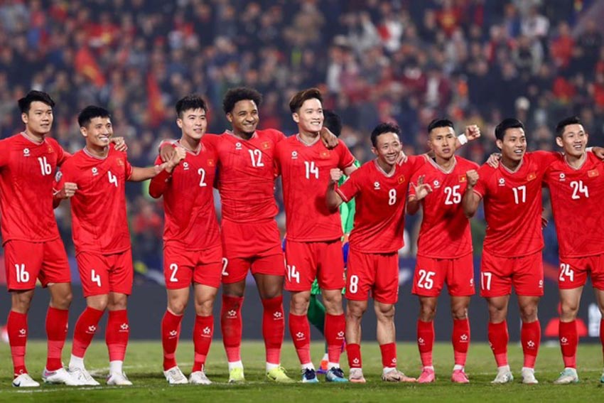 Hai quả penaty “Vàng” giúp Việt Nam thẳng tiến chung kết AFF Cup - 1