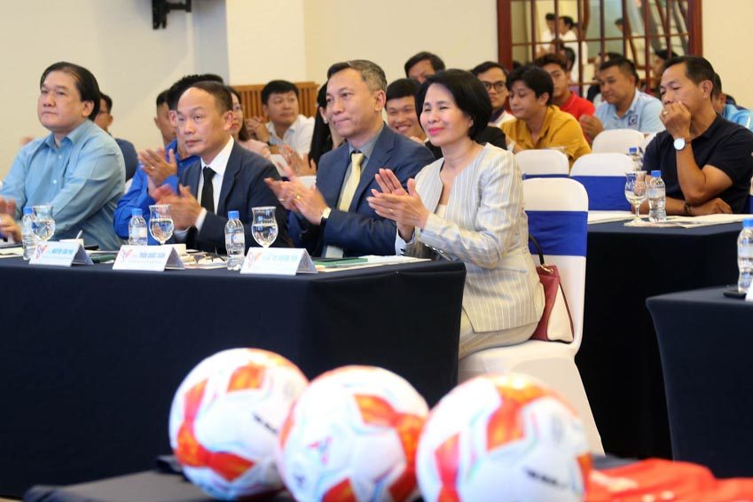 Lễ bốc thăm TNSV THACO Cup 2025: Cuộc đua khốc liệt đã bắt đầu - 6