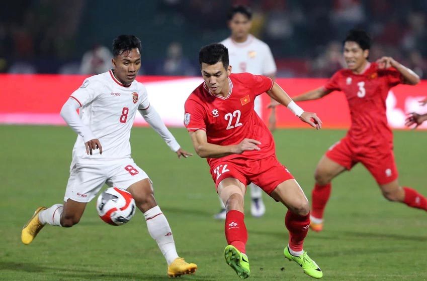 Việt Nam hạ gục Indonesia 1-0, Quang Hải tỏa sáng rực rỡ - 1