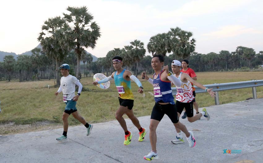 Tri Tôn bừng sáng với hơn 3.000 runner tỏa sáng tại Half Marathon 2025, nơi thể thao gặp thiên nhiên - 21