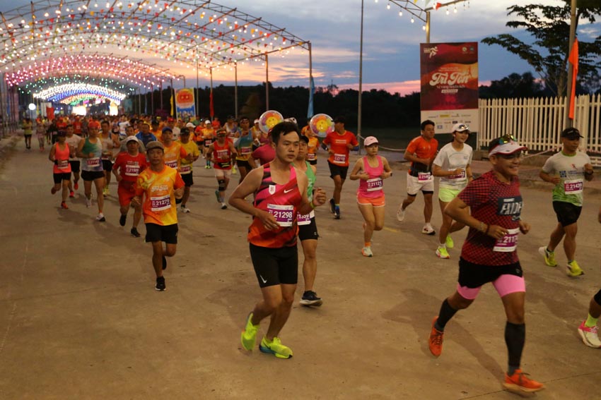 Tri Tôn bừng sáng với hơn 3.000 runner tỏa sáng tại Half Marathon 2025, nơi thể thao gặp thiên nhiên - 23