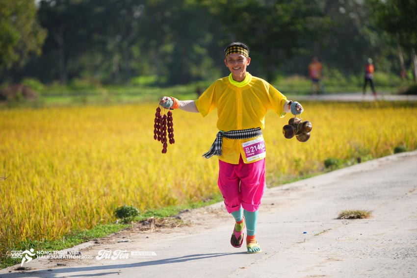 Tri Tôn bừng sáng với hơn 3.000 runner tỏa sáng tại Half Marathon 2025, nơi thể thao gặp thiên nhiên - 6