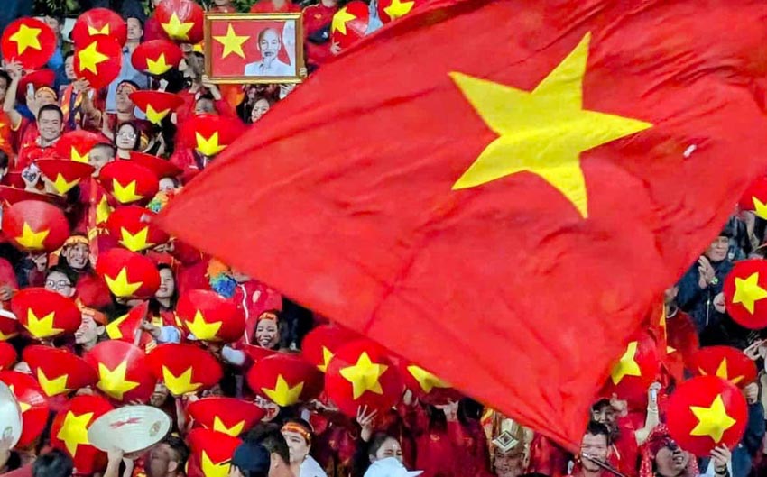 Tuyển Việt Nam đặt một tay vào chiếc Cúp Vô địch AFF Cup 2024 - 2