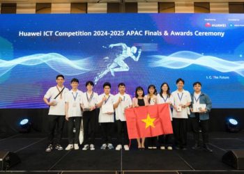 Đội tuyển Việt Nam giành 3 giải cao tại Huawei ICT Competition 2024