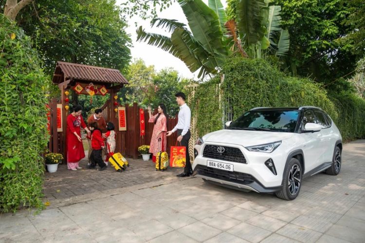 Toyota Việt Nam công bố doanh số tháng 1/2025, tiến gần cột mốc 1 triệu xe