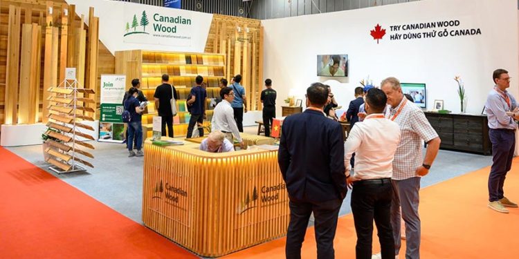 Gỗ Canada thu hút sự quan tâm lớn tại HAWA Expo & VIFA Expo 2025 - 1