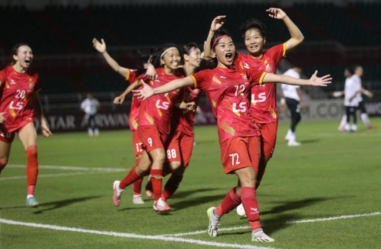 TPHCM lội ngược dòng ghi mưa bàn thắng, tiến vào bán kết Cúp C1 Nữ Châu Á - 7