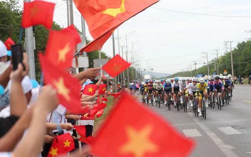 Biwase Tour of VietNam 2025: Biwase Bình Dương bứt phá ngoạn mục, lấy lại ngôi vương tại Bảo Lộc - 1