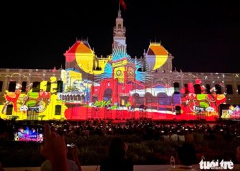 Bữa tiệc nghệ thuật 3D mapping rực rỡ mở màn chuỗi hoạt động 'Sắc màu thành phố Bác'